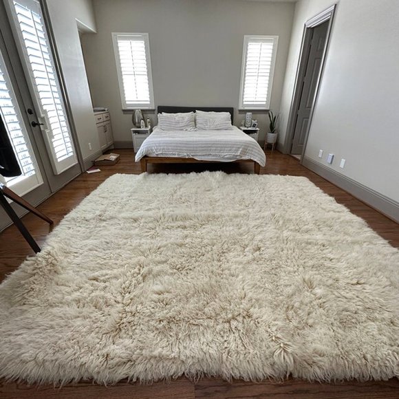 BRAND NEW 6x9 FLOKATI RUG | LONG 4" ORGANIC WOOL PILE | LIKE WALKING ON A CLOUD - Picture 1 of 6